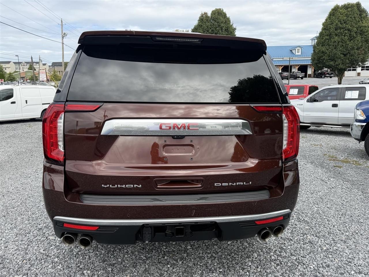 GMC Yukon XL Denali 4WD 2022