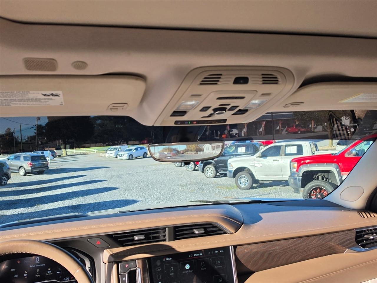 GMC Yukon XL Denali 4WD 2022