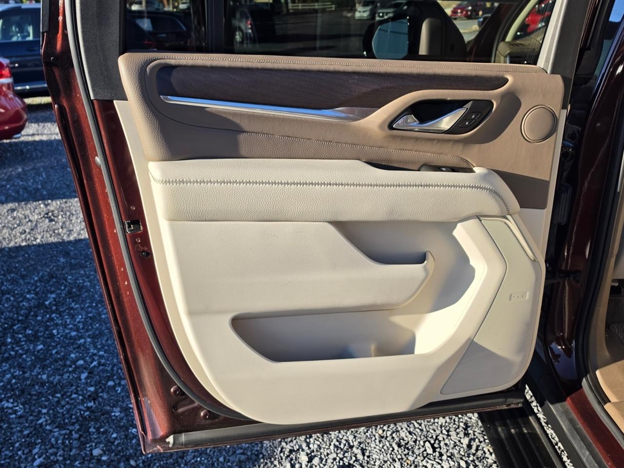 GMC Yukon XL Denali 4WD 2022