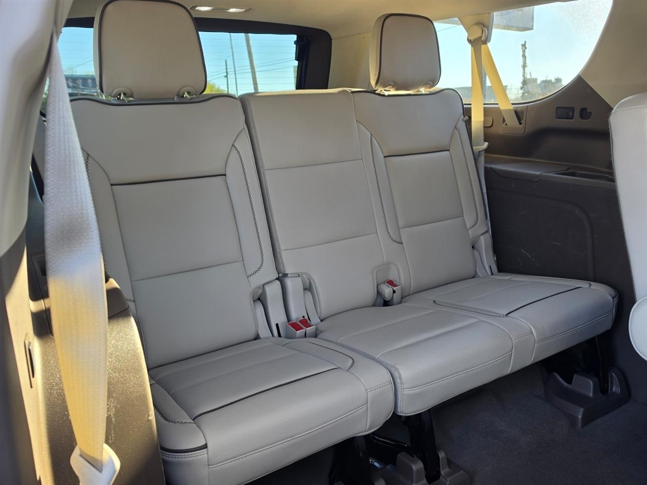 GMC Yukon XL Denali 4WD 2022