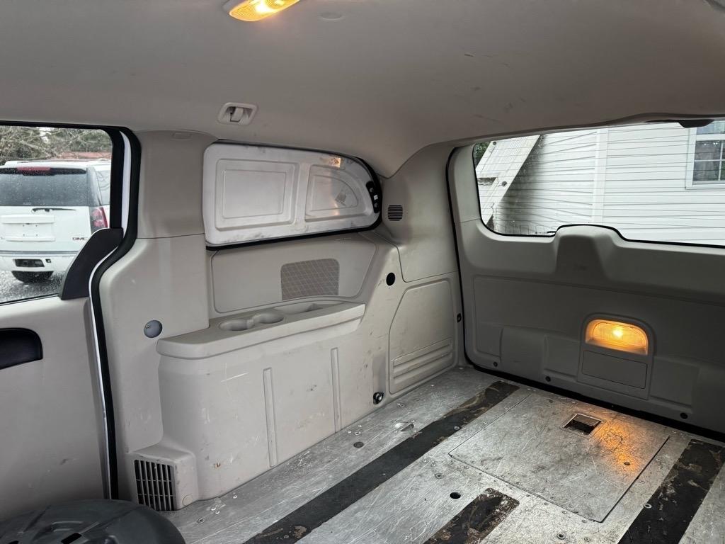 RAM Cargo Van Base 2015