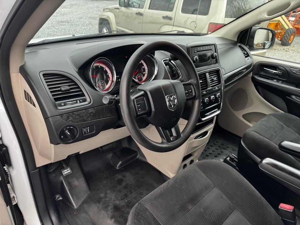 RAM Cargo Van Base 2015