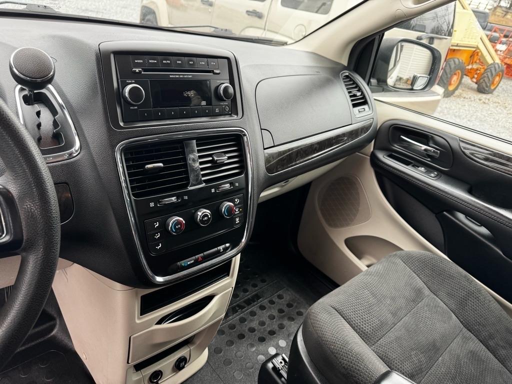 RAM Cargo Van Base 2015