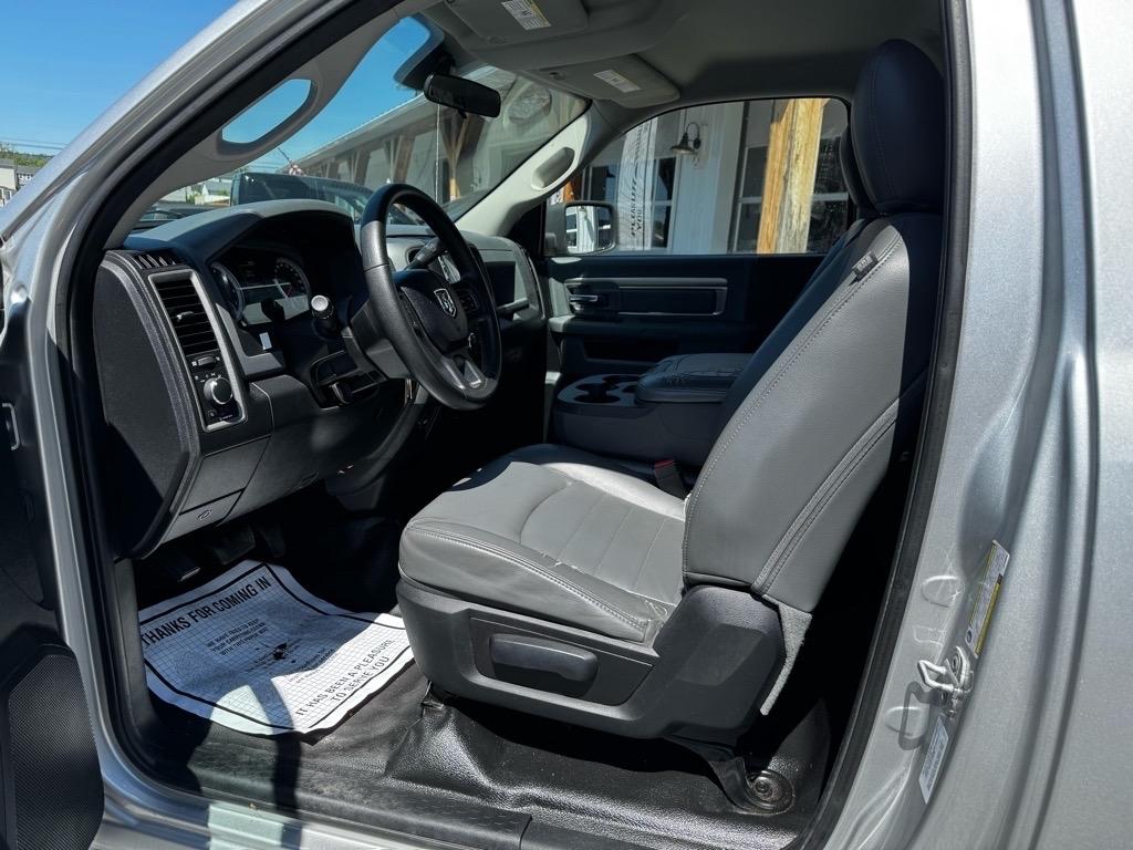 RAM 2500 ST 4WD 2014