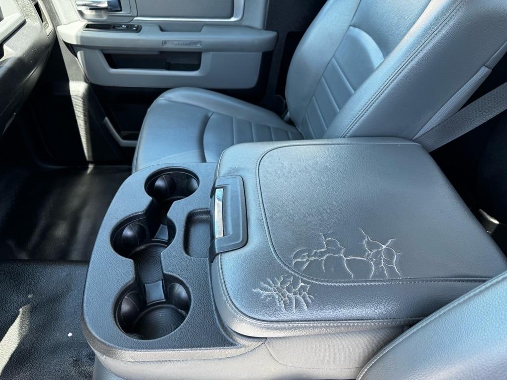 RAM 2500 ST 4WD 2014