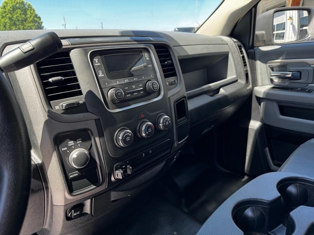 RAM 2500 ST 4WD 2014