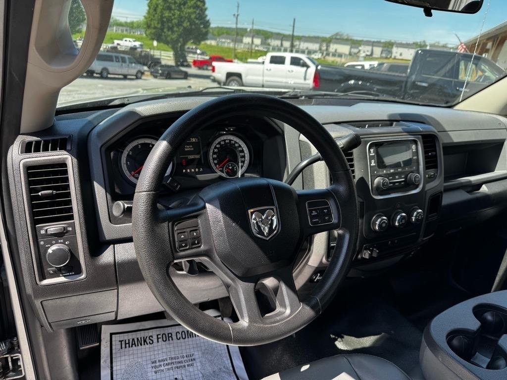 RAM 2500 ST 4WD 2014