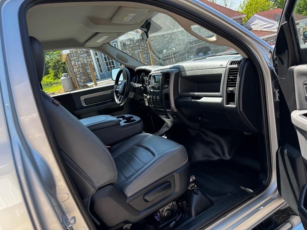 RAM 2500 ST 4WD 2014