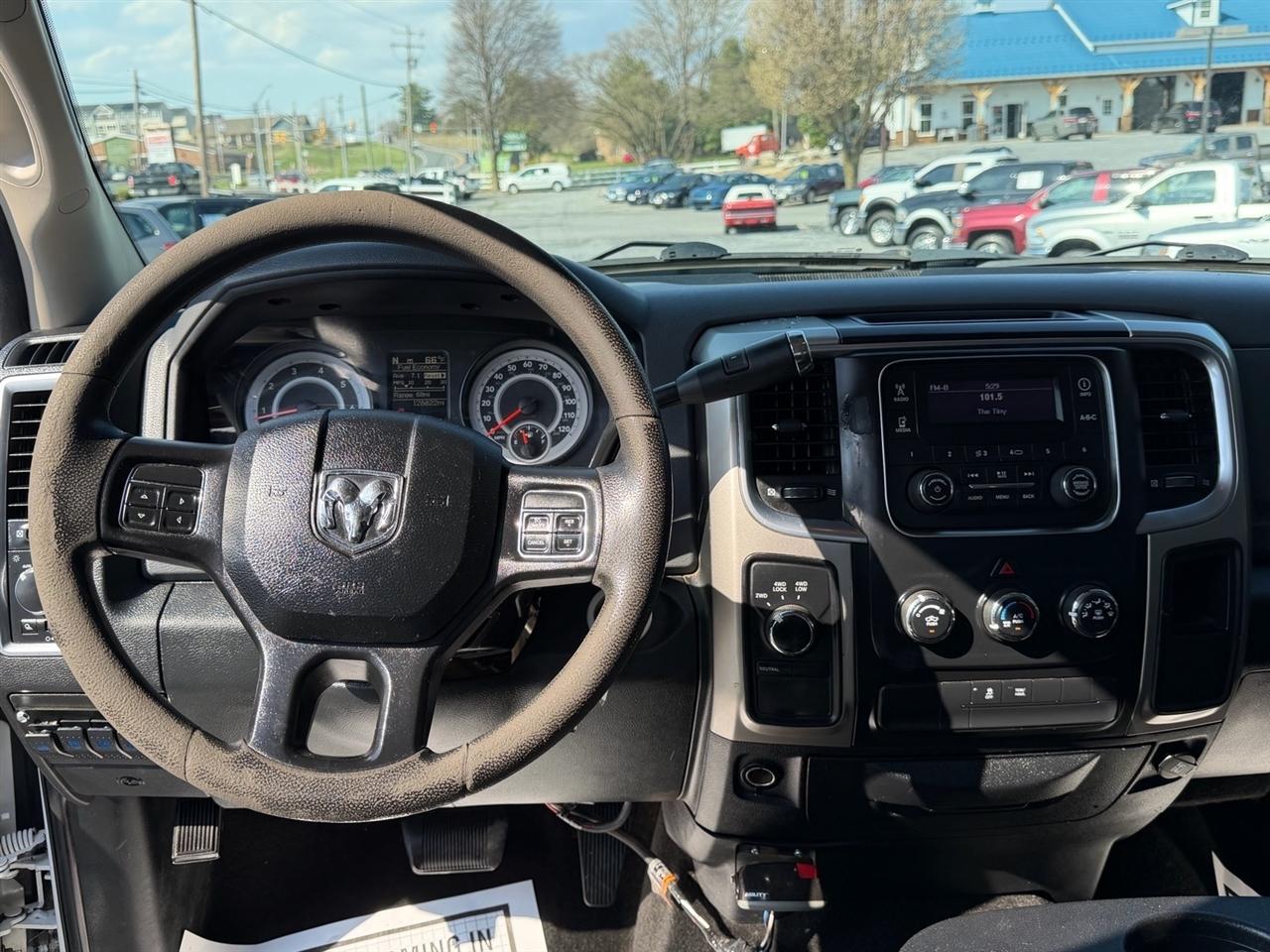 RAM 2500 SLT Crew Cab LWB 4WD 2016