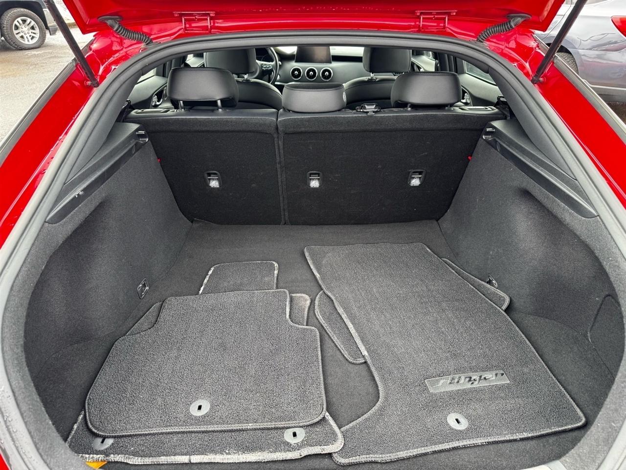 Kia Stinger GT1 AWD 2018