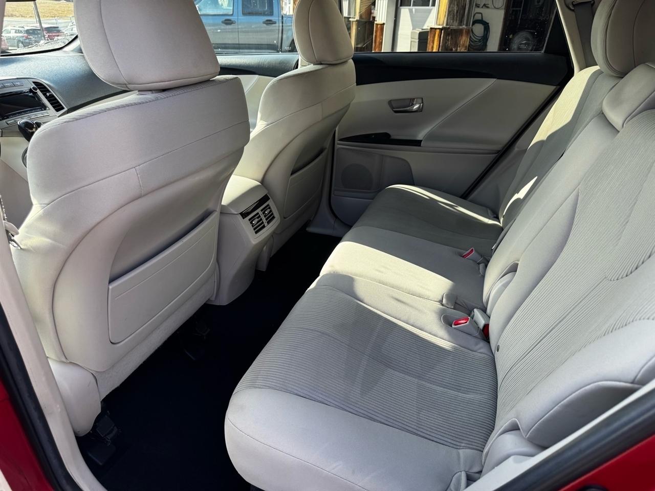 Toyota Venza AWD V6 2011
