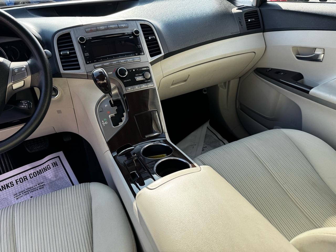 Toyota Venza AWD V6 2011