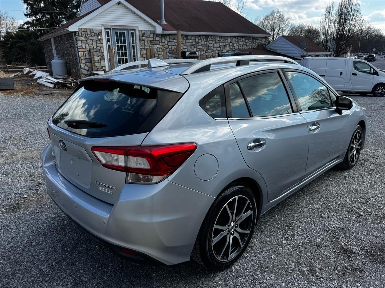 Subaru Impreza 2.0i Limited CVT 5-Door 2017