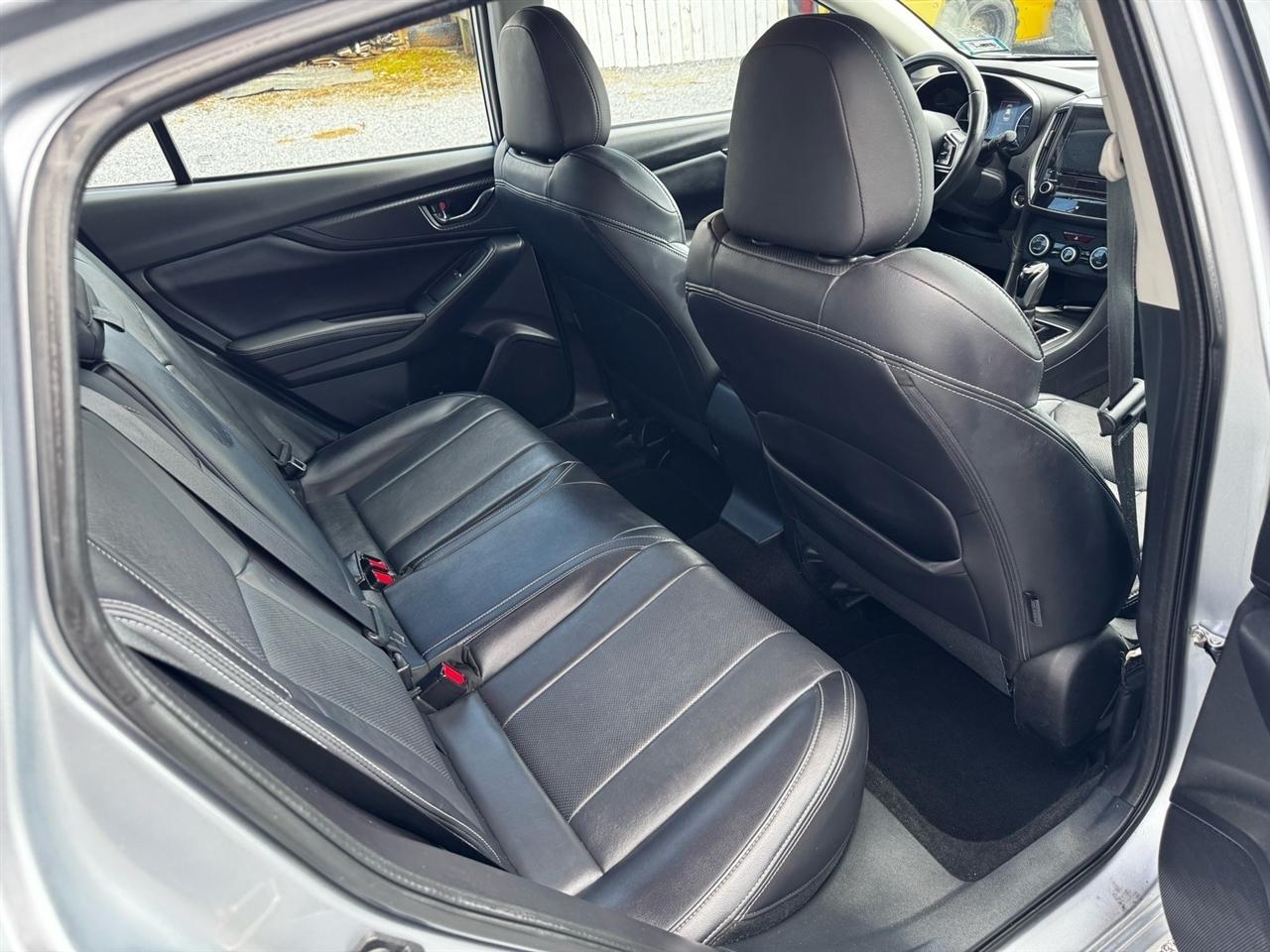 Subaru Impreza 2.0i Limited CVT 5-Door 2017