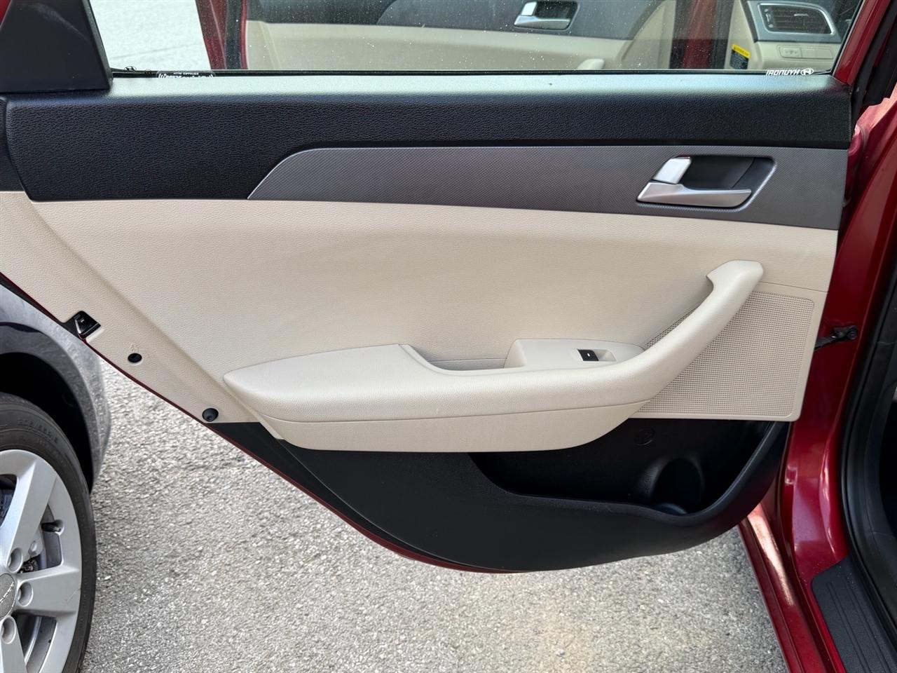 Hyundai Sonata SE 2016