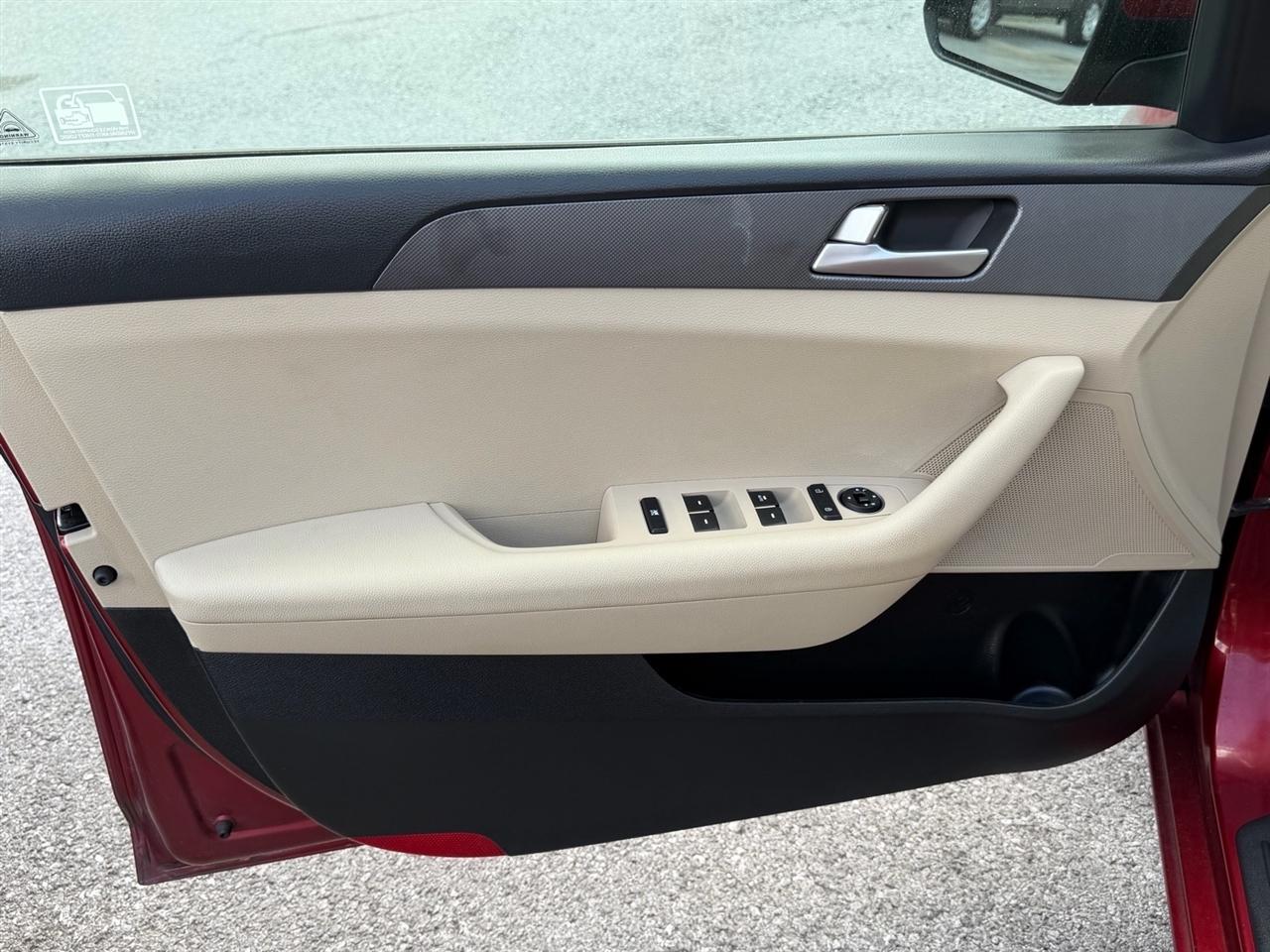 Hyundai Sonata SE 2016