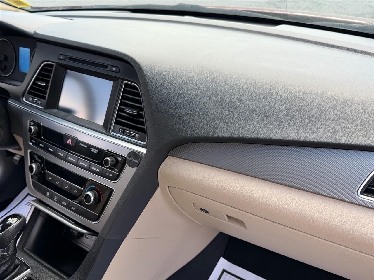 Hyundai Sonata SE 2016