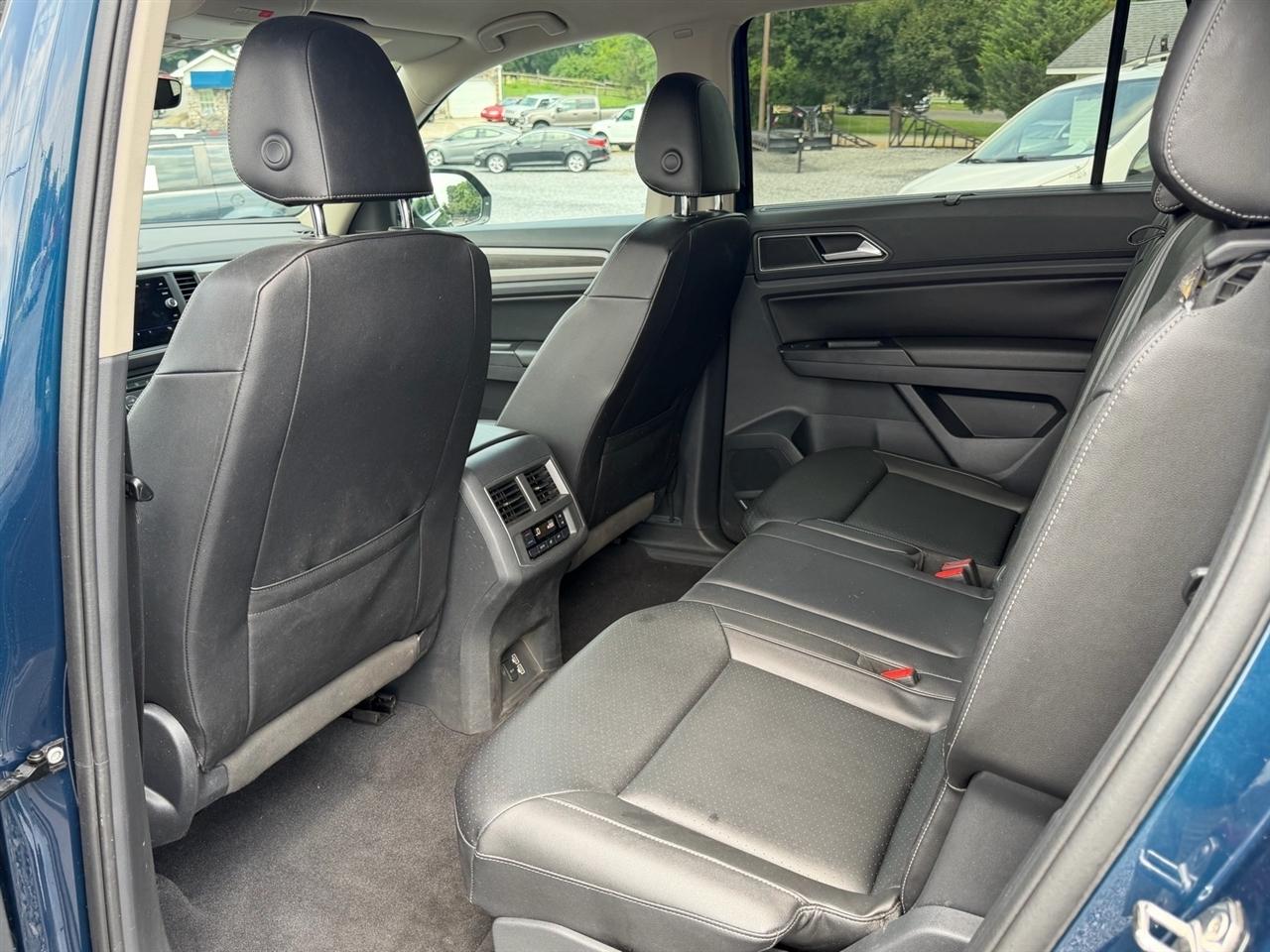 Volkswagen Atlas V6 SE w/Technology R-Line 4MOTION 2019
