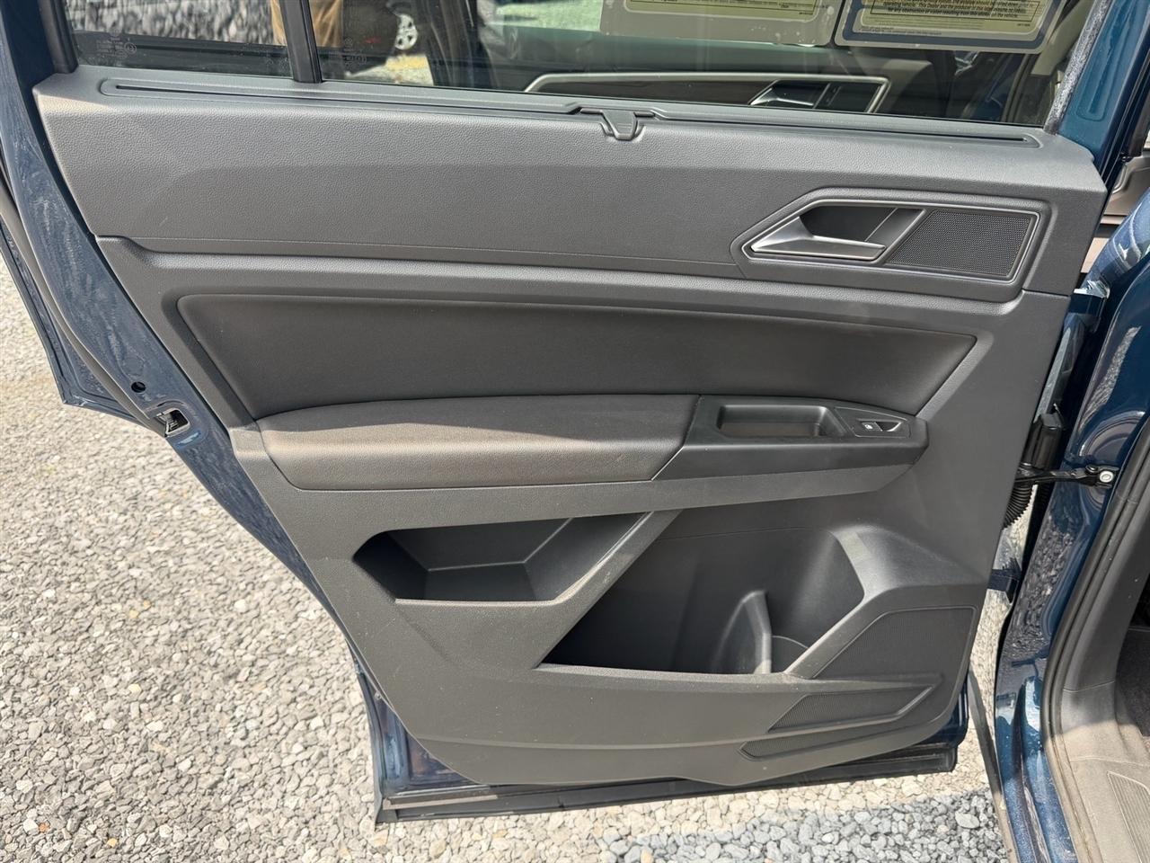 Volkswagen Atlas V6 SE w/Technology R-Line 4MOTION 2019