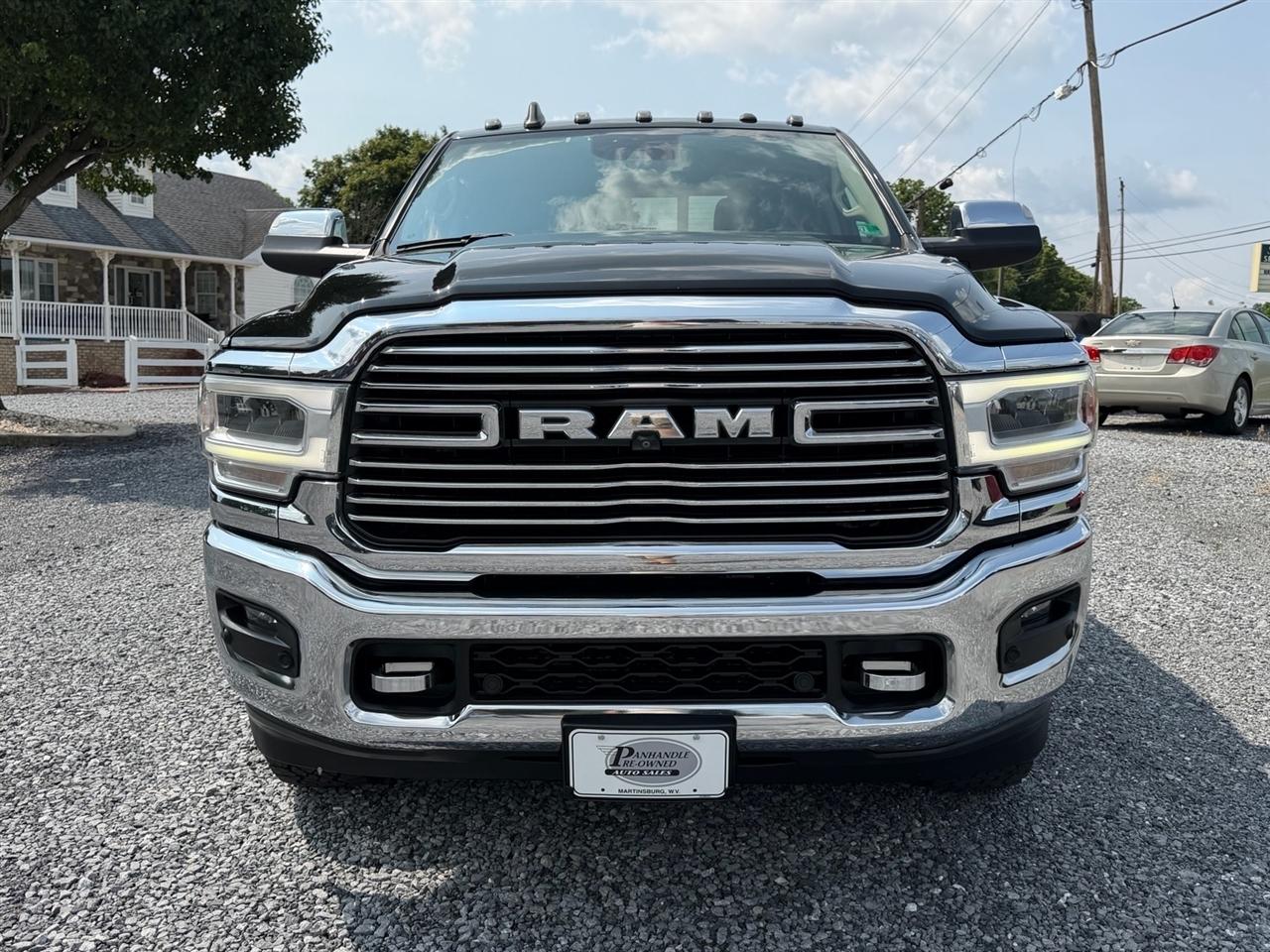 RAM 3500 Laramie Crew Cab SWB 4WD 2021