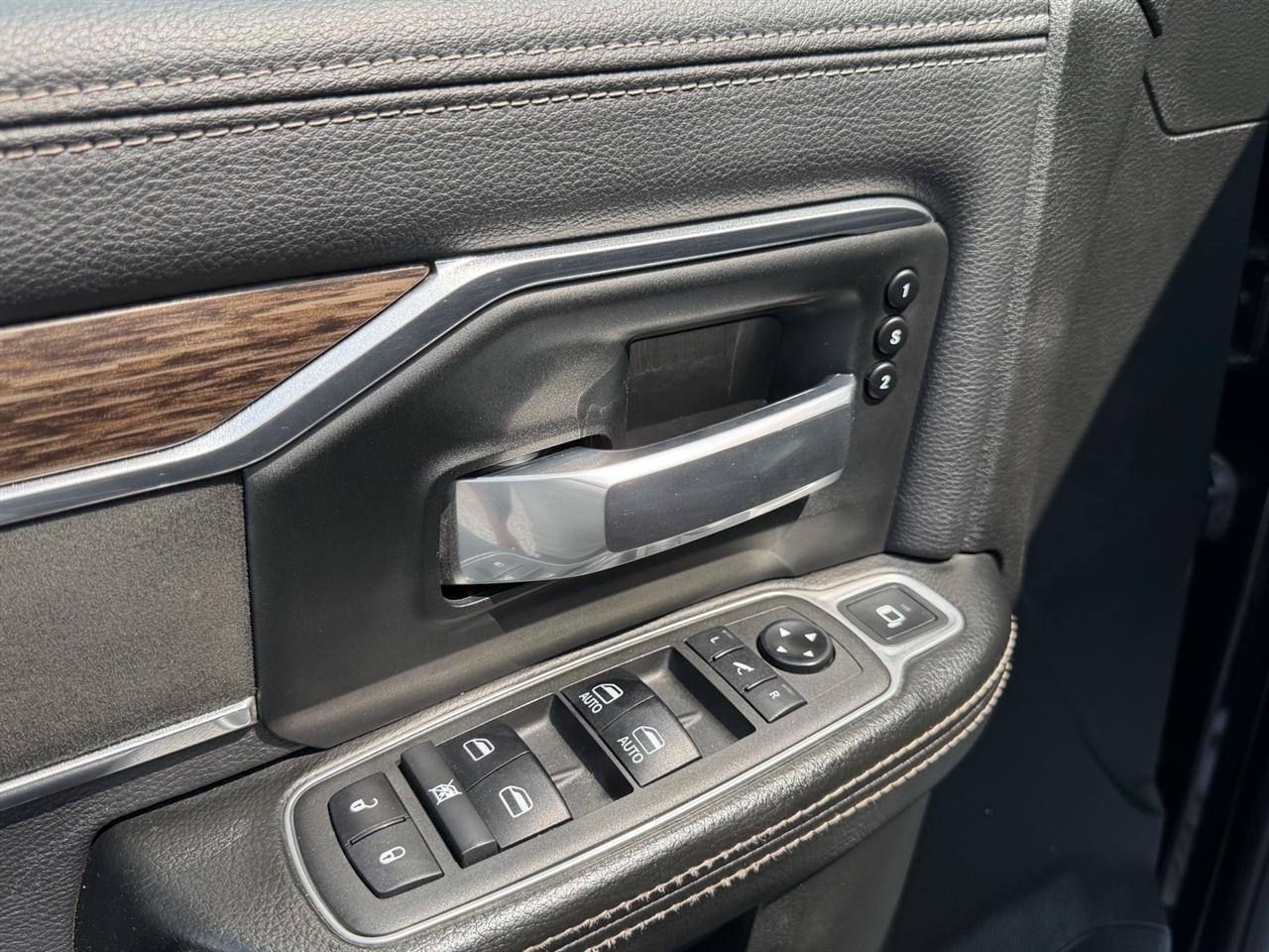 RAM 3500 Laramie Crew Cab SWB 4WD 2021