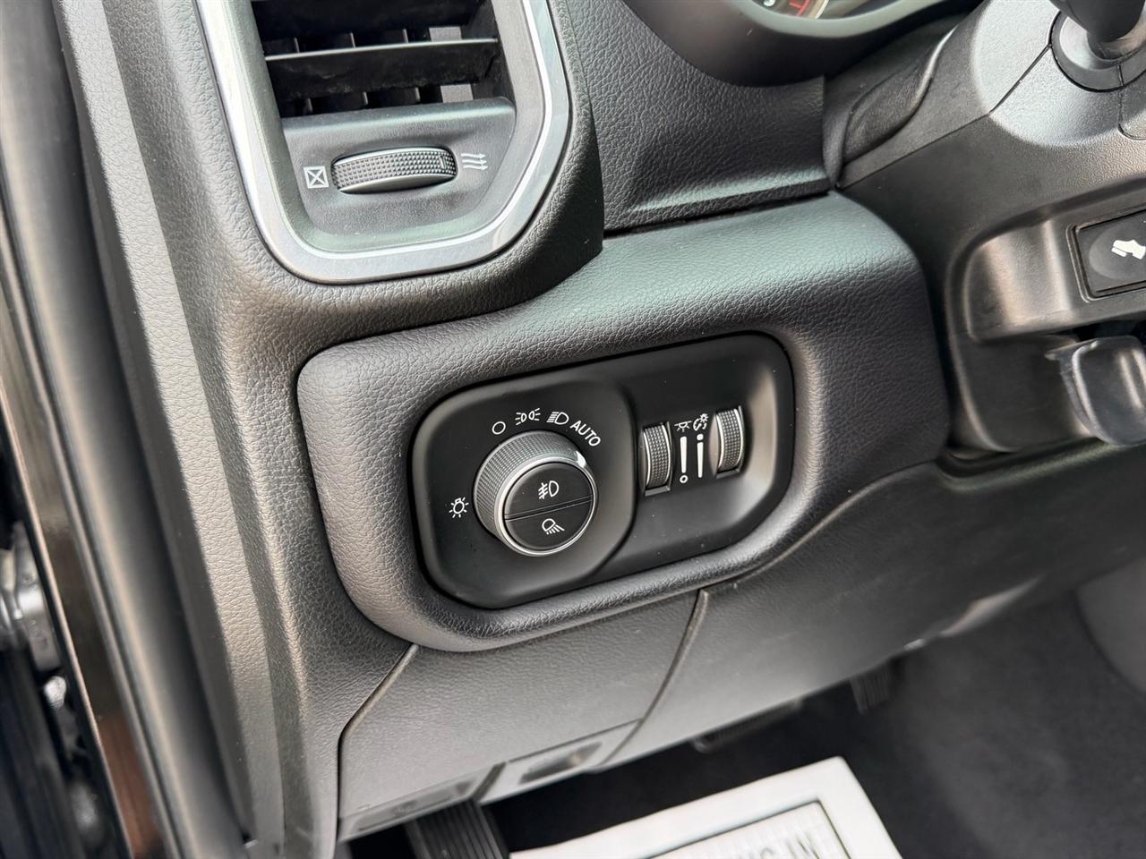 RAM 3500 Laramie Crew Cab SWB 4WD 2021