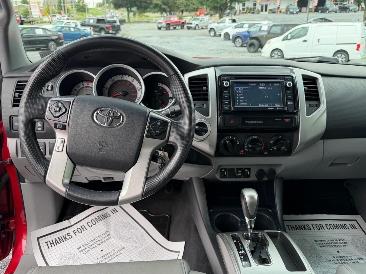 Toyota Tacoma Double Cab V6 6MT 4WD 2015