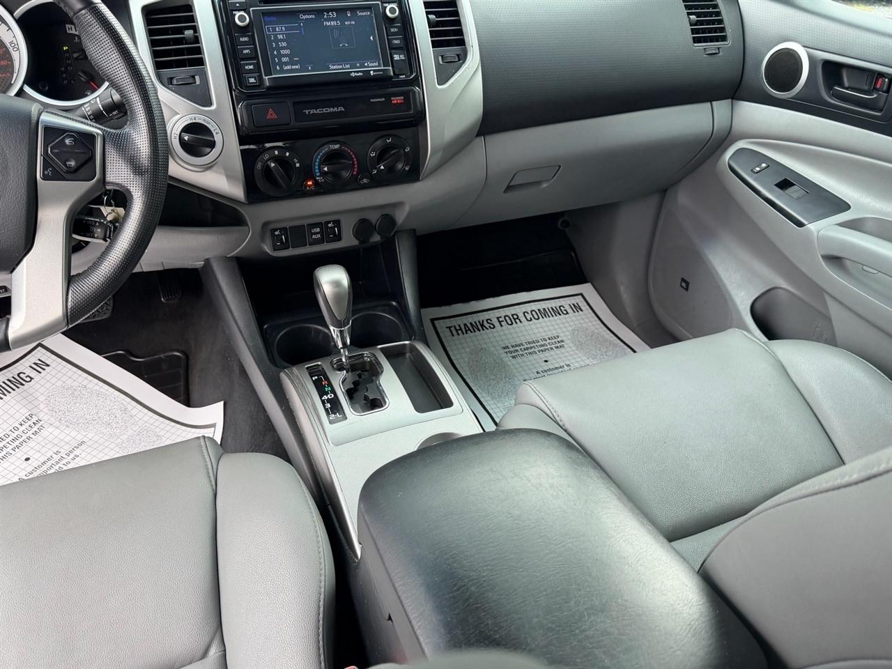 Toyota Tacoma Double Cab V6 6MT 4WD 2015