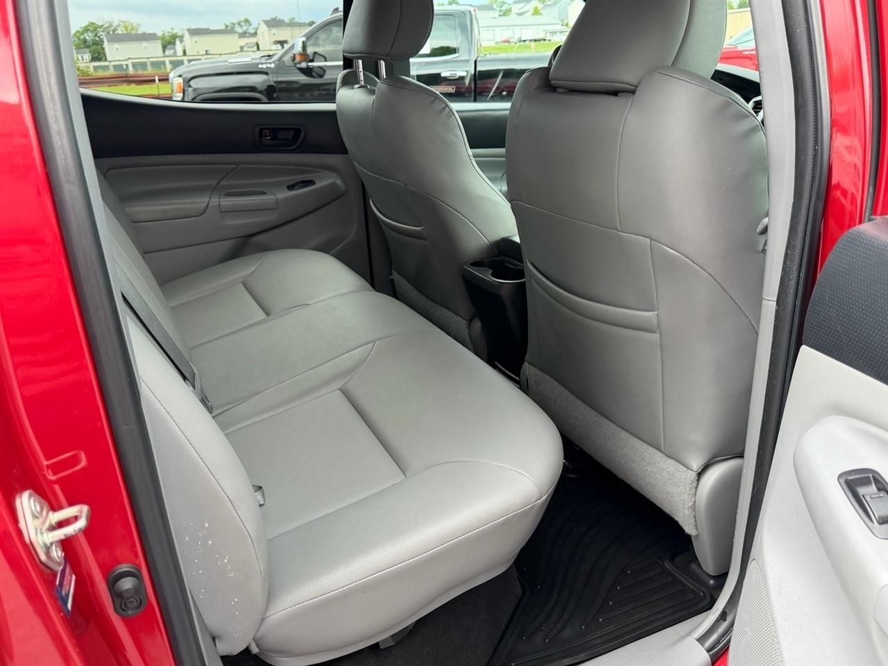 Toyota Tacoma Double Cab V6 6MT 4WD 2015