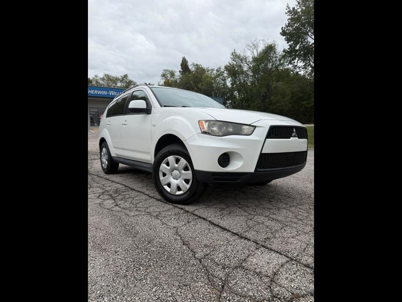 2011 Mitsubishi Outlander ES 2WD