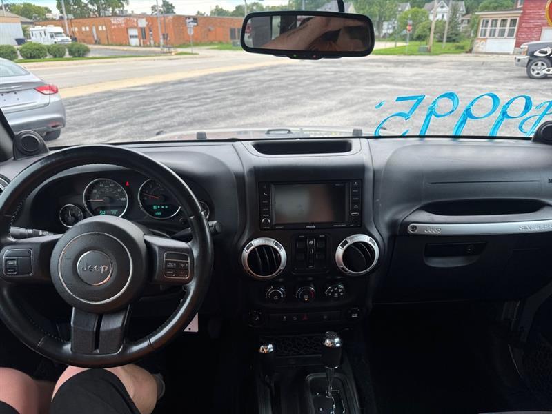 Jeep Wrangler Unlimited Sahara 4WD 2014