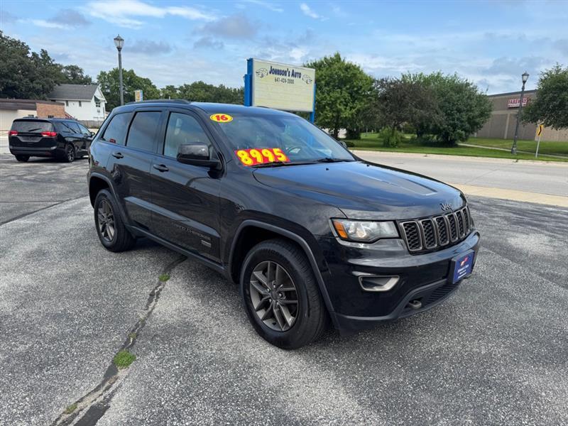 Jeep Grand Cherokee Laredo 4WD 2016