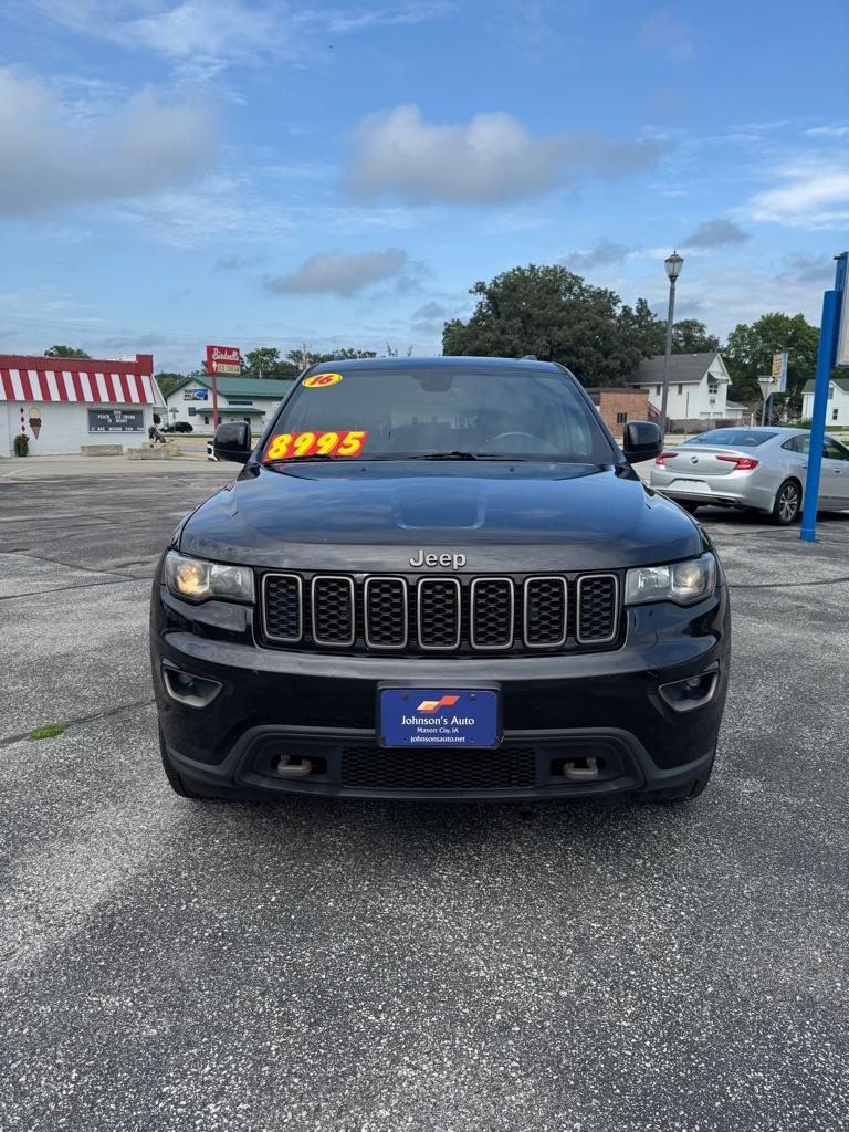 Jeep Grand Cherokee Laredo 4WD 2016