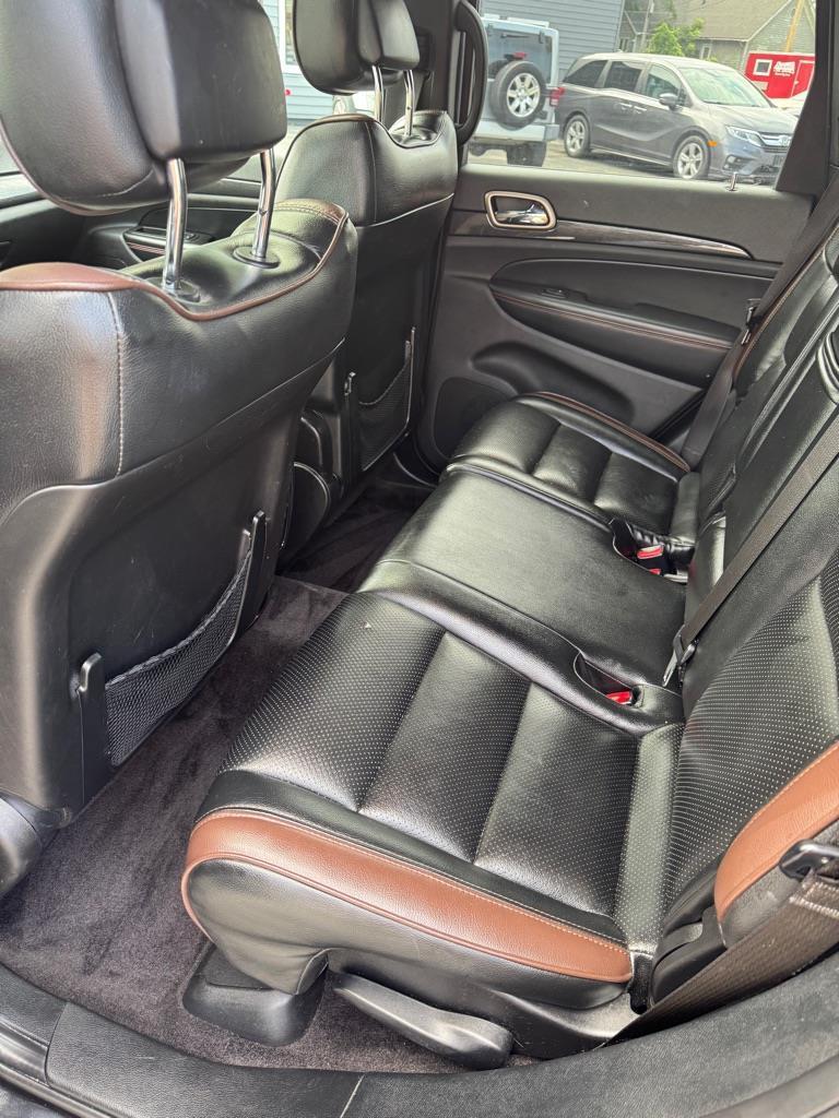Jeep Grand Cherokee Laredo 4WD 2016