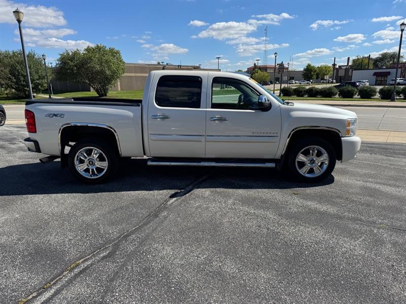 Chevrolet Silverado 1500 LTZ Crew Cab 4WD 2013