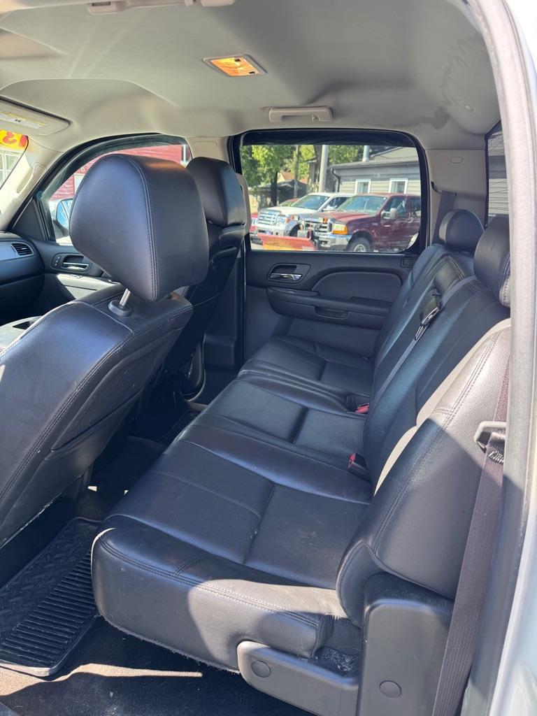 Chevrolet Silverado 1500 LTZ Crew Cab 4WD 2013