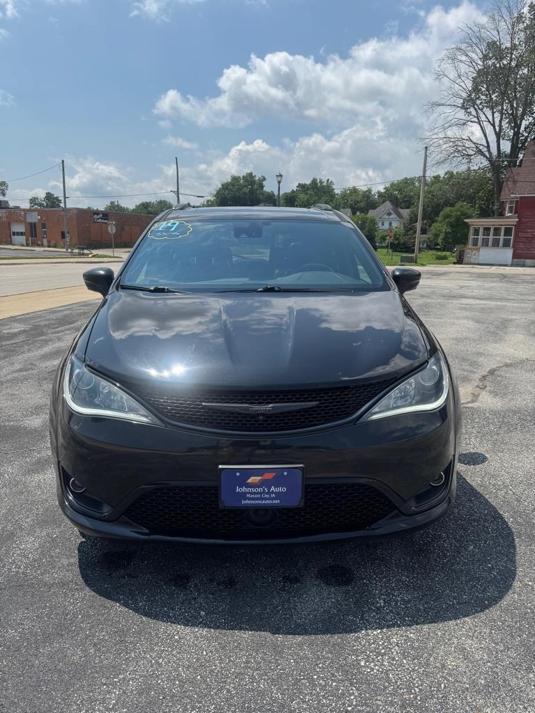 Chrysler Pacifica Limited 2019