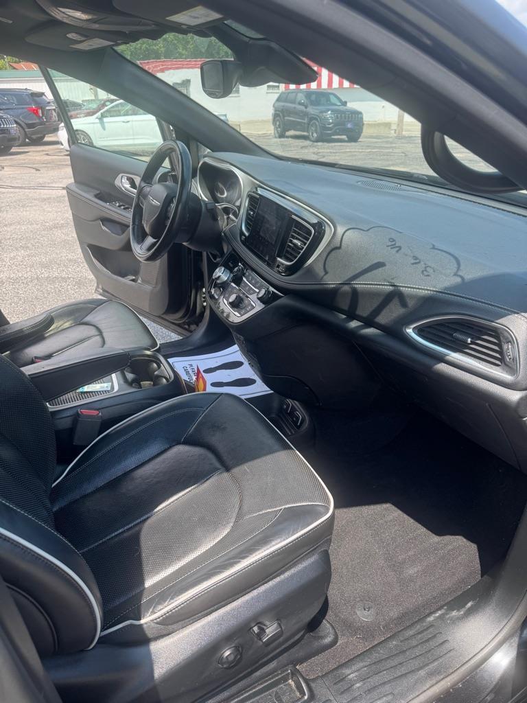 Chrysler Pacifica Limited 2019