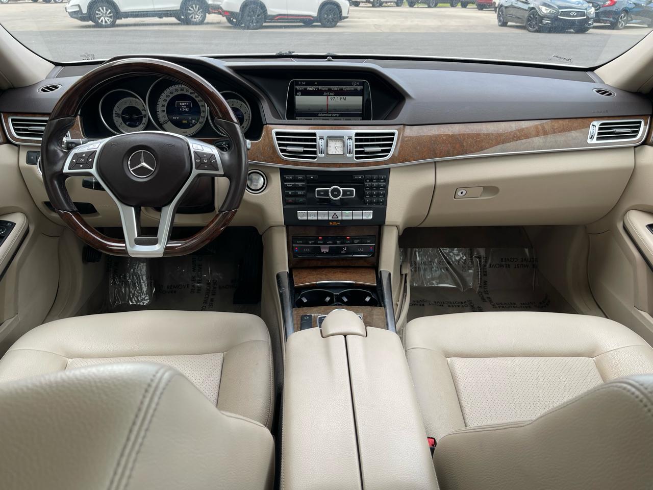 Mercedes-Benz E-Class photo 11