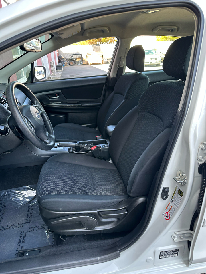 Subaru Impreza 2.0i Premium PZEV 5-Door 2015