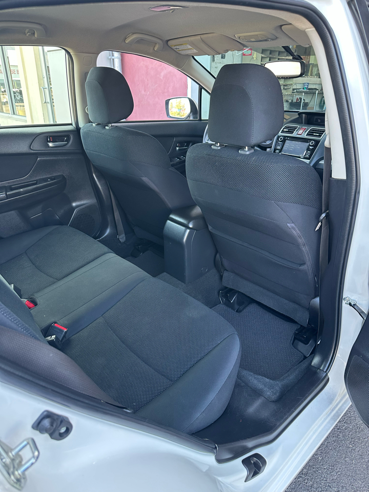 Subaru Impreza 2.0i Premium PZEV 5-Door 2015