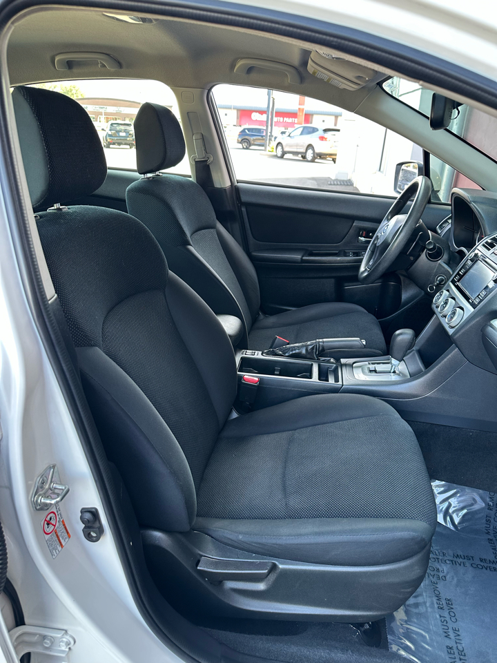 Subaru Impreza 2.0i Premium PZEV 5-Door 2015