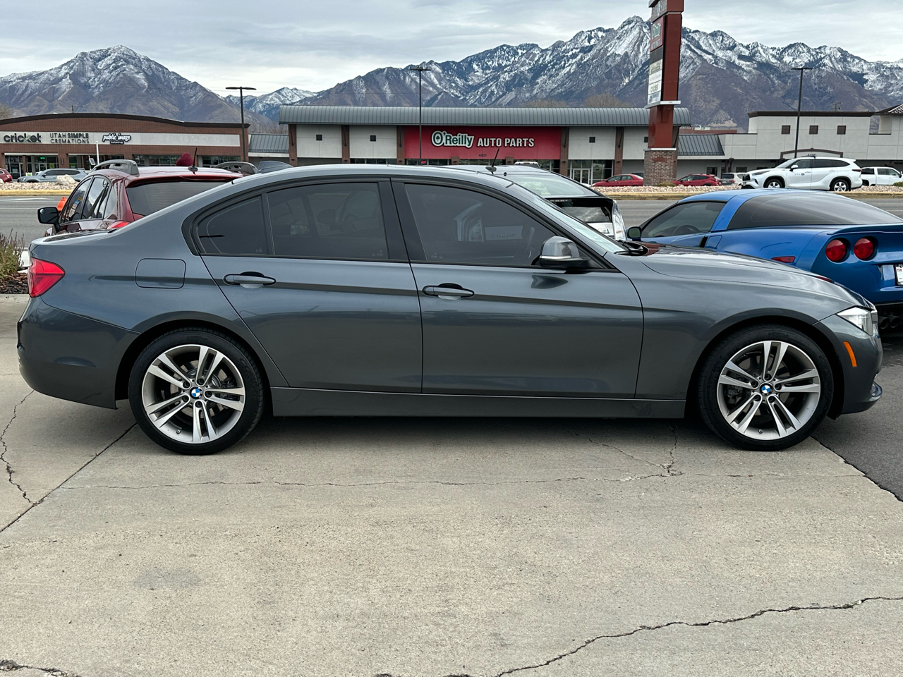 BMW 3-Series 328i xDrive Sedan 2016