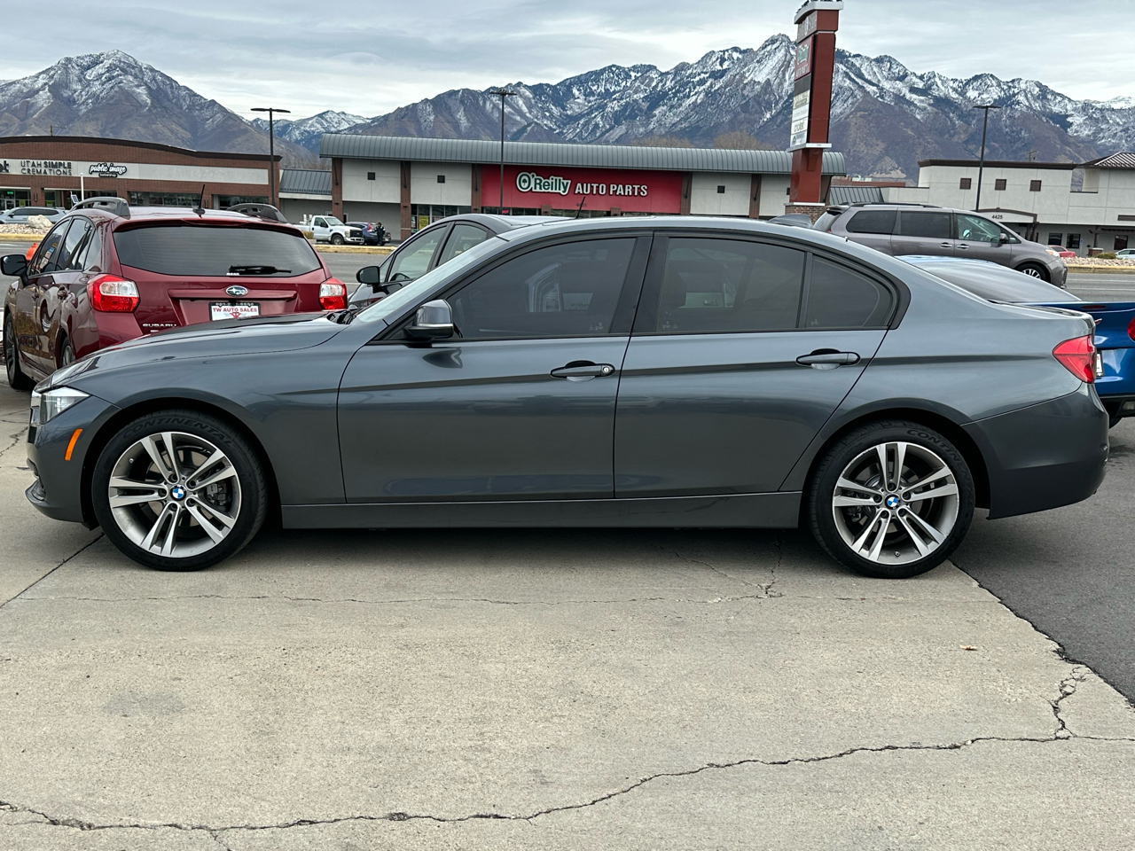 BMW 3-Series 328i xDrive Sedan 2016