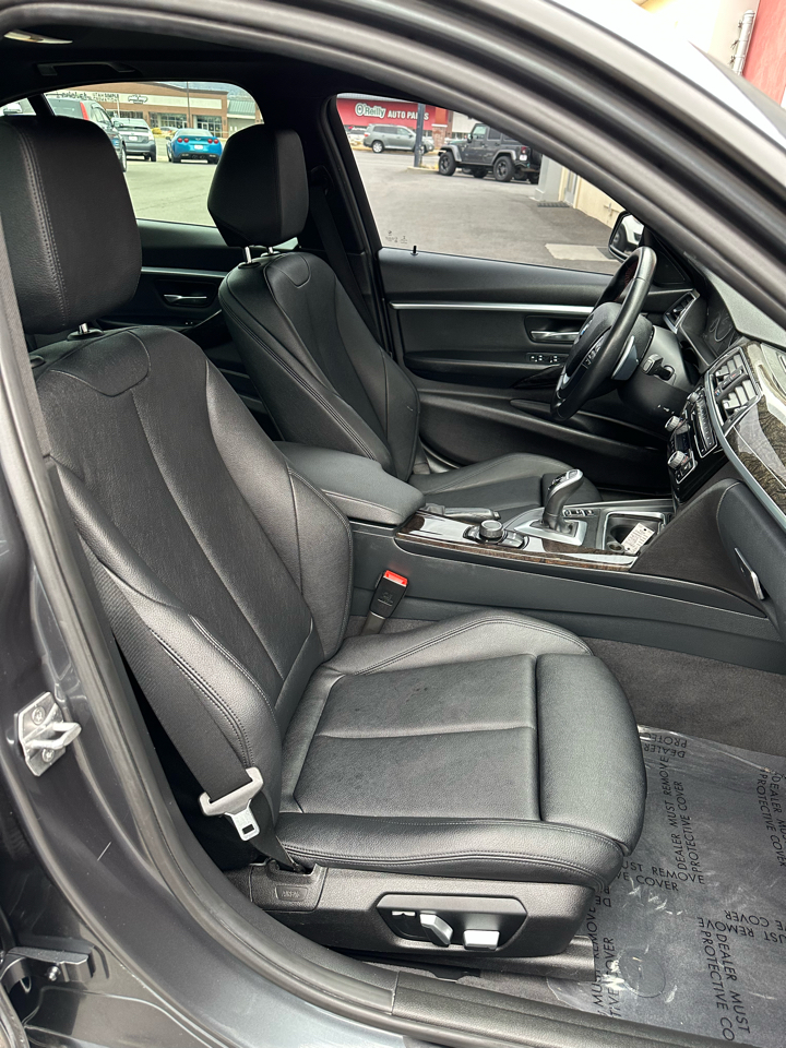 BMW 3-Series 328i xDrive Sedan 2016