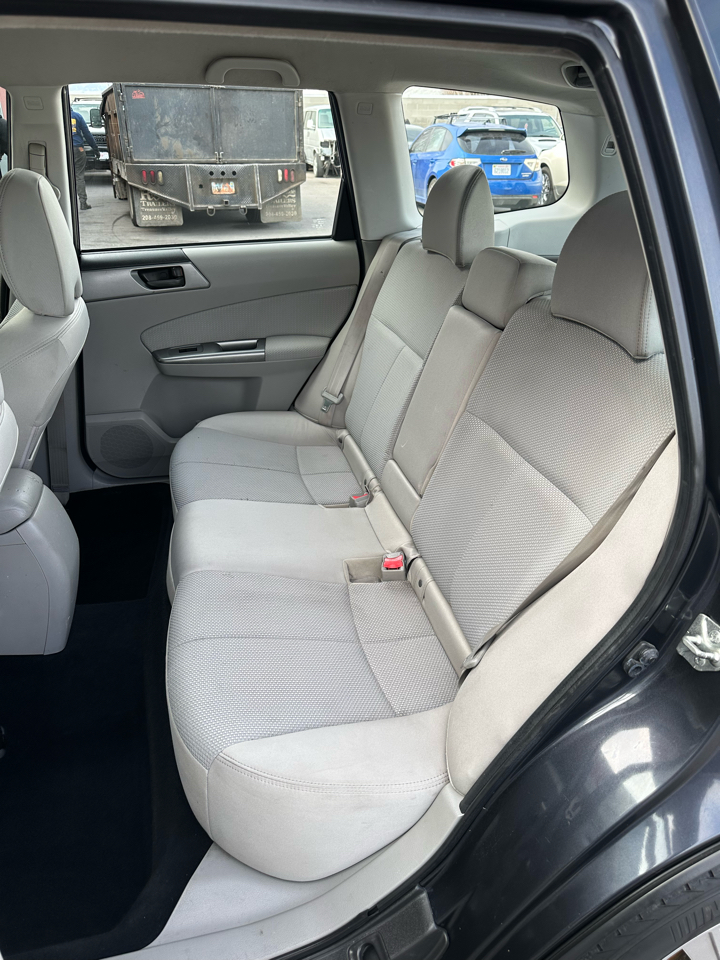 Subaru Forester 2.5X 2012