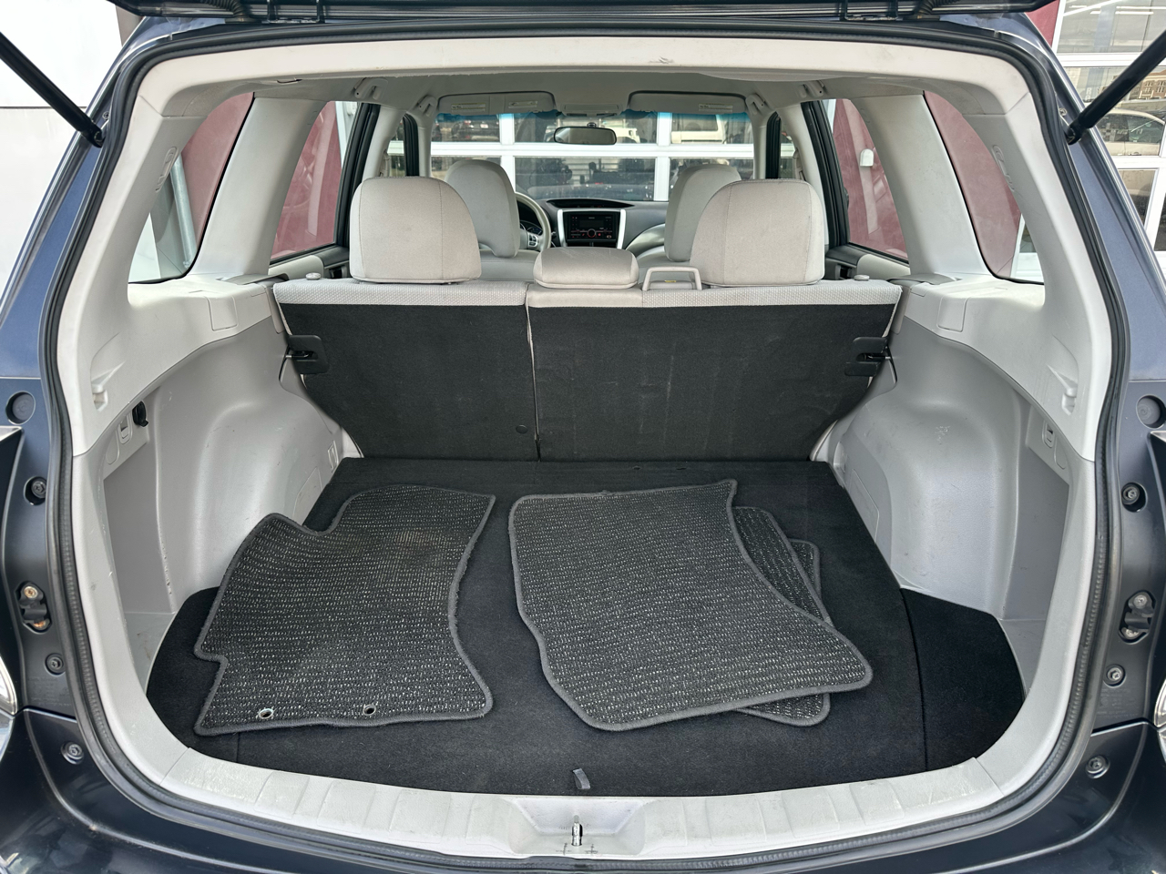 Subaru Forester 2.5X 2012