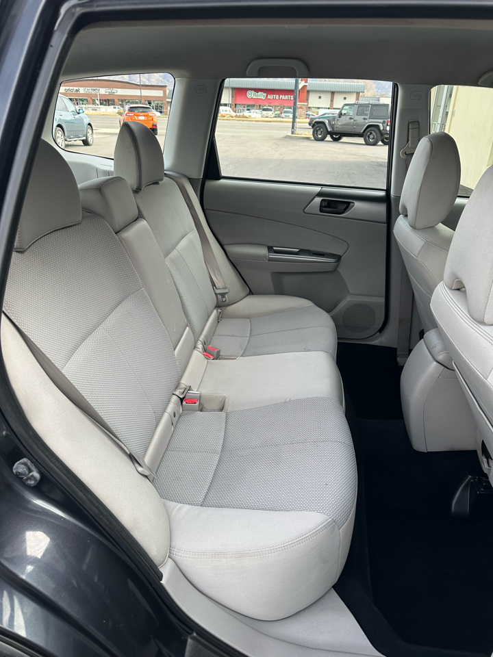 Subaru Forester 2.5X 2012