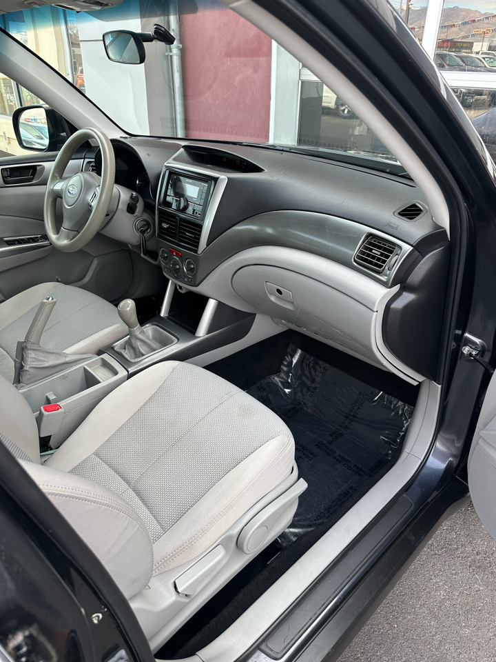 Subaru Forester 2.5X 2012