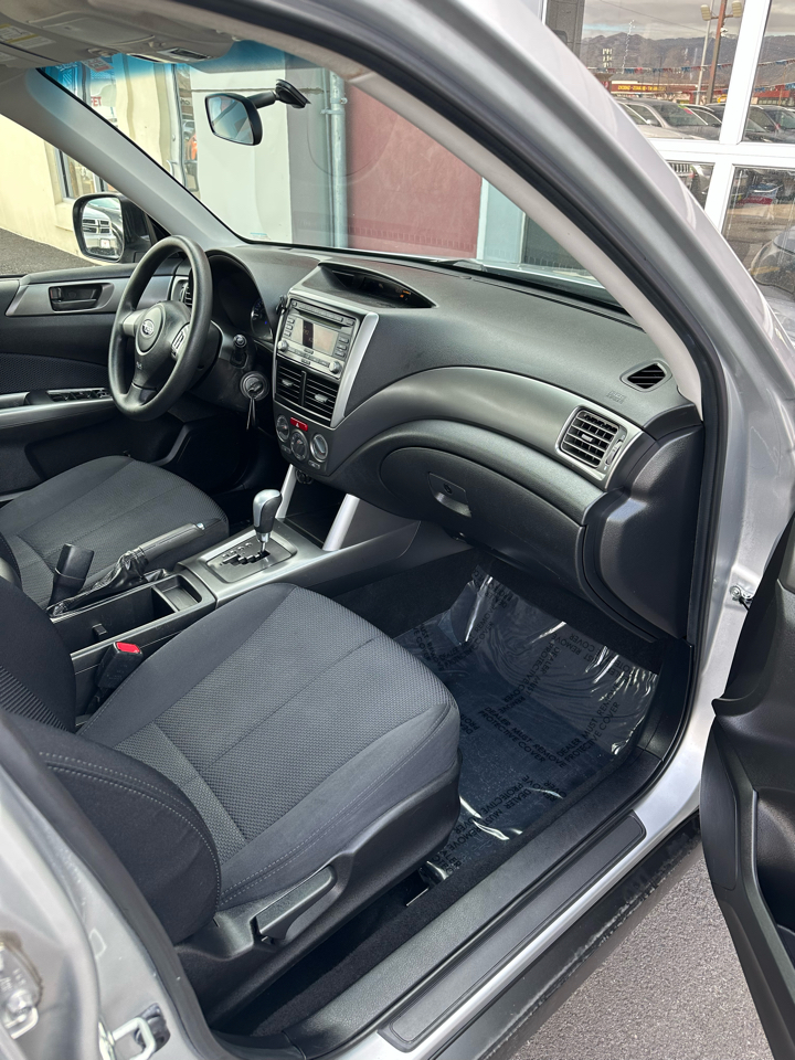 Subaru Forester 2.5X Touring 2011